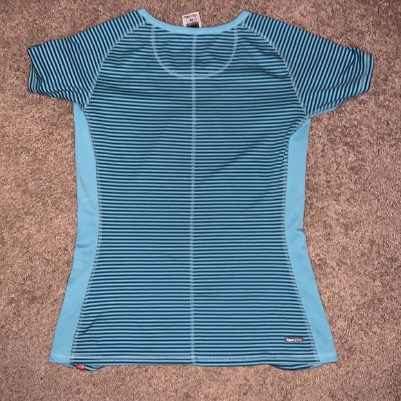 The North Face Active Athletic T-Shirts Size Medium - Picture 5 of 9